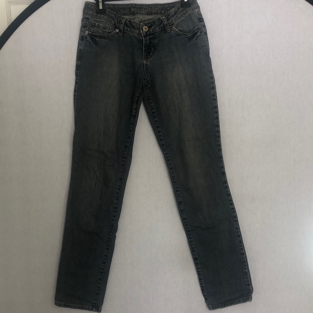 Guess brand Sarah Skinny low rise jeans size US 26